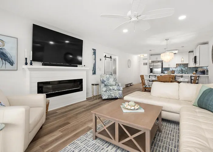 Apartment 2 Bedroom Bayside With Pool In Ocmd Ocean Stadt