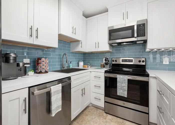 2 Bedroom Bayside With Pool In Ocmd *