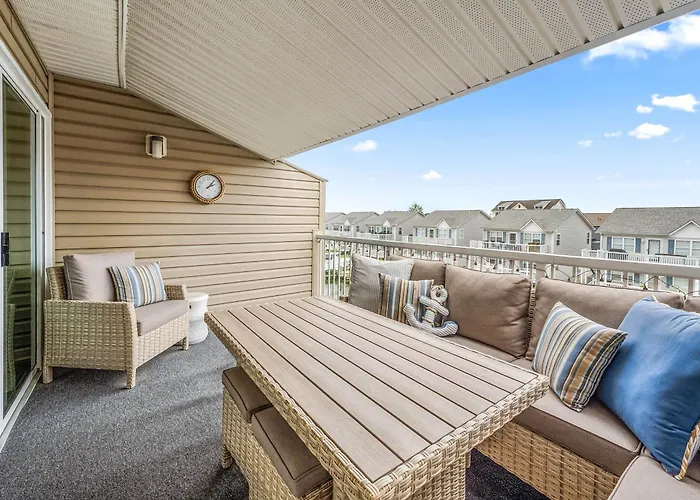 Apartment 2 Bedroom Bayside With Pool In Ocmd