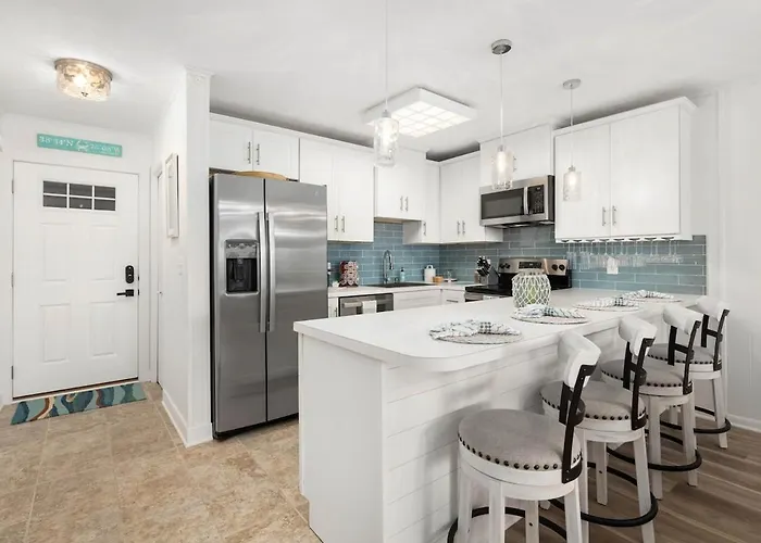 Apartment 2 Bedroom Bayside With Pool In Ocmd Ocean Stadt